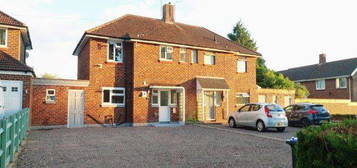 5 bed semi-detached house to rent