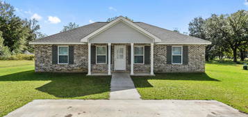 895 Monica Ln, Picayune, MS 39466