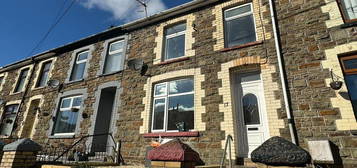 4 bedroom terraced house to rent