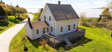 56 Lighthouse Rd, Chester, NS B0J 1T0