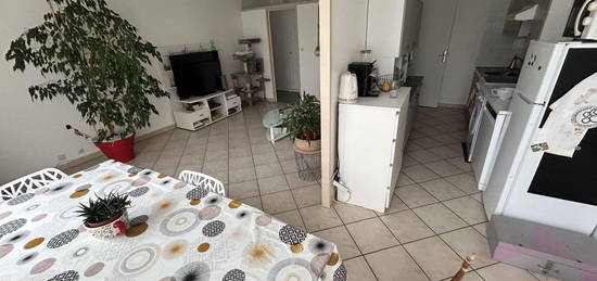 Appartement  à vendre, 4 pièces, 3 chambres, 81 m²