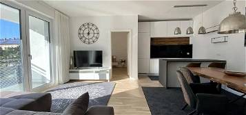 ruhige 3-Zimmer-Wohnung gehobenen Standards mit Loggia und EBK