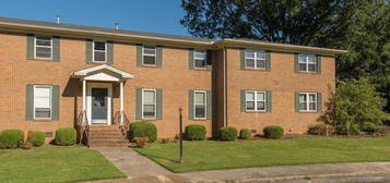 8205 Willowbrook Cir Unit D, Huntsville, AL 35802