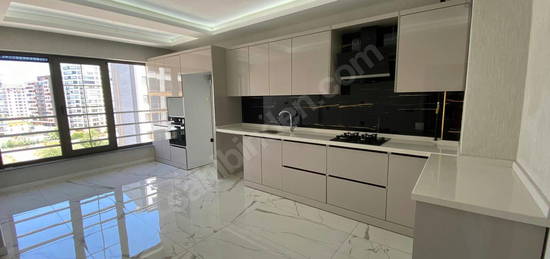 TURGUTLAR'DAN-SELÇUK MAH-KİRALIK 3+1 LÜX GENİŞ ARAKAT DAİRE