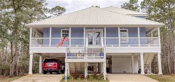 103 Holly Point Dr, Pass Christian, MS 39571