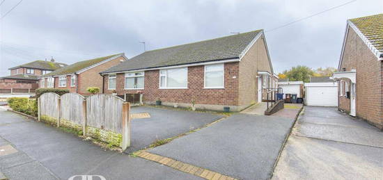 2 bedroom semi-detached bungalow for sale