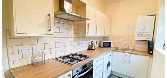 4 bedroom terraced house