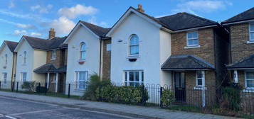 4 bed property to rent