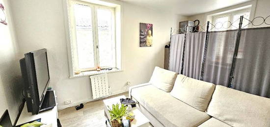 Appartement  à louer, 2 pièces, 1 chambre, 32 m²