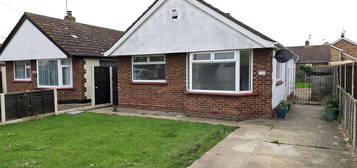 Detached bungalow to rent in Thorpe Road, Clacton-On-Sea CO15