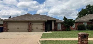 14117 Kysela Dr, Oklahoma City, OK 73170