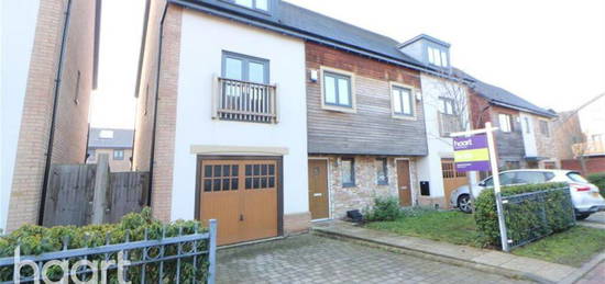 4 bedroom semi-detached house