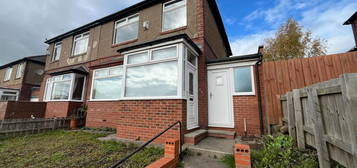 3 bed semi-detached house for sale