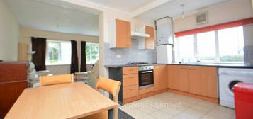 4 bedroom terraced house