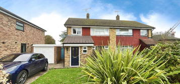 3 bedroom semi-detached house to rent