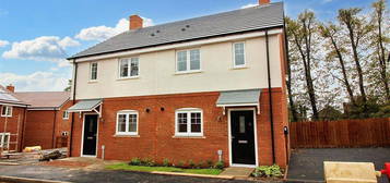 2 bedroom semi-detached house for sale