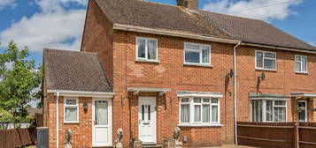 3 bed semi-detached house for sale