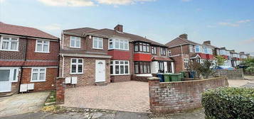 5 bedroom semi-detached house for sale