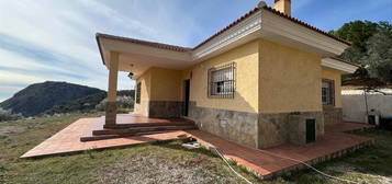 Casa o chalet en venta en Alcaucín