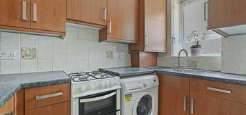 2 bed flat to rent