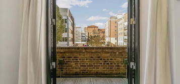 Flat to rent in Walker House, 19 Swan Street, Southwark, London SE1