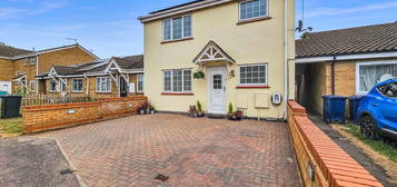 3 bed semi-detached house for sale