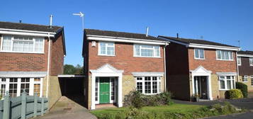 4 bedroom detached house to rent