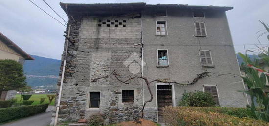 Casa di paese in vendita in via Guglielmo Marconi s.n.c