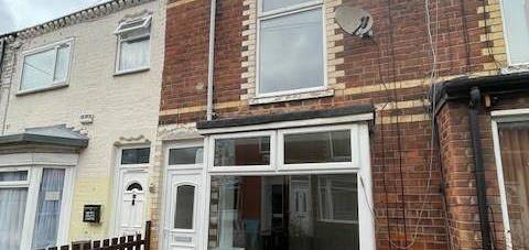 Property to rent in Gladys Villas, Brecon Street, Hull HU8