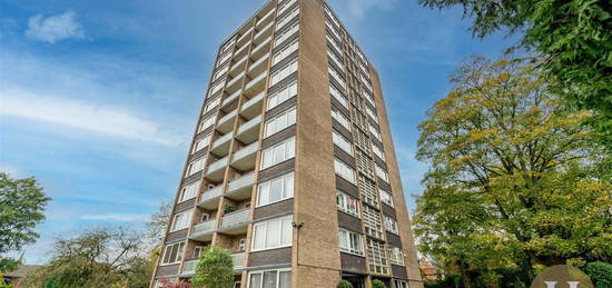 Flat for sale in Elmwood Court, Pershore Road, Edgbaston B5