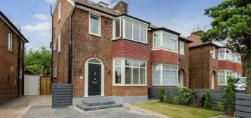 3 bed flat for sale