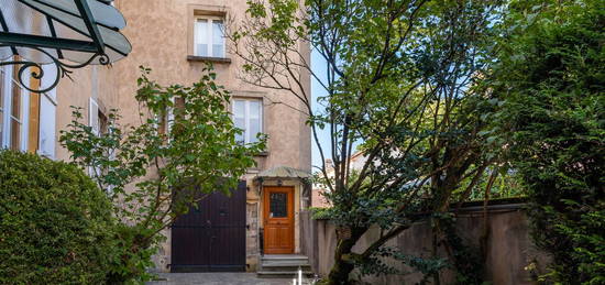 Maison  à vendre, 6 pièces, 3 chambres, 168 m²