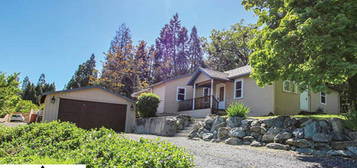 355 W  Oak St, Jacksonville, OR 97530