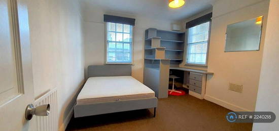 2 bedroom flat