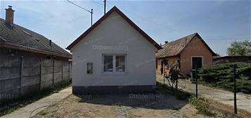 Dunaharaszti eladó családi ház, 3+1 szobás, a Szőlőhegy utcában