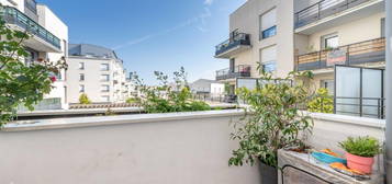 BEL APPARTEMENT DE 85M2 AVEC 3 CHAMBRES ET TERRASSE