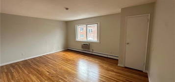 316 High Ave Apt 2E, Nyack, NY 10960