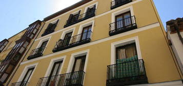 Piso en calle De la Cabeza, Embajadores - Lavapiés, Madrid