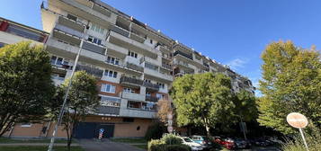 Prodej byty 1+kk, 31 m2 - Praha - Vysočany