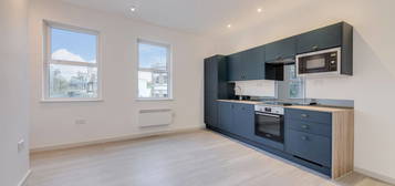 Flat for sale in 106 Grove Vale, London SE22