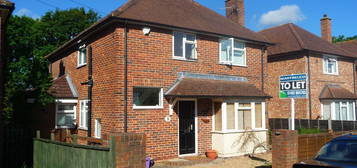 Detached house to rent in Ardmore Avenue, Guildford GU2