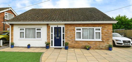 2 bedroom detached bungalow for sale