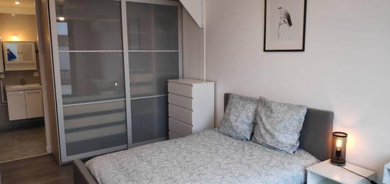 Location appartement 1 pièce 13 m²