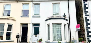 4 bed semi-detached house for sale