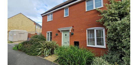 3 bedroom end of terrace house