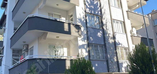 DEĞİRMİÇEM MH EN İYİ KONUMUNDA KİRALIK 3+1 DAİRE 180 m2 (GARAJLI