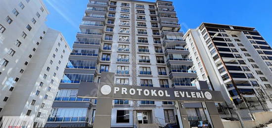 PURSAKLAR, YUNUS EMRE MAH. PROTOKOL EVLERİ'NDE KİRALIK 4+1 DAİRE