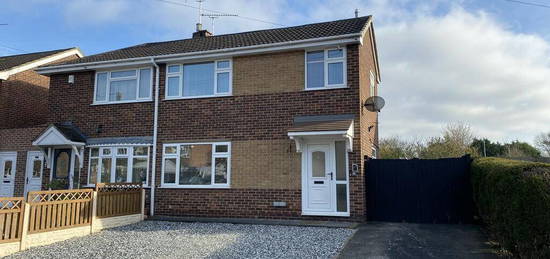 3 bedroom semi-detached house for sale