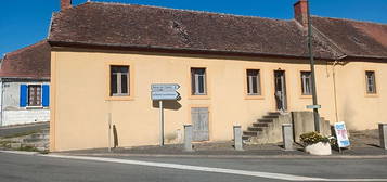 Grande maison à rénover Treban 03