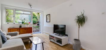 3 bed maisonette to rent